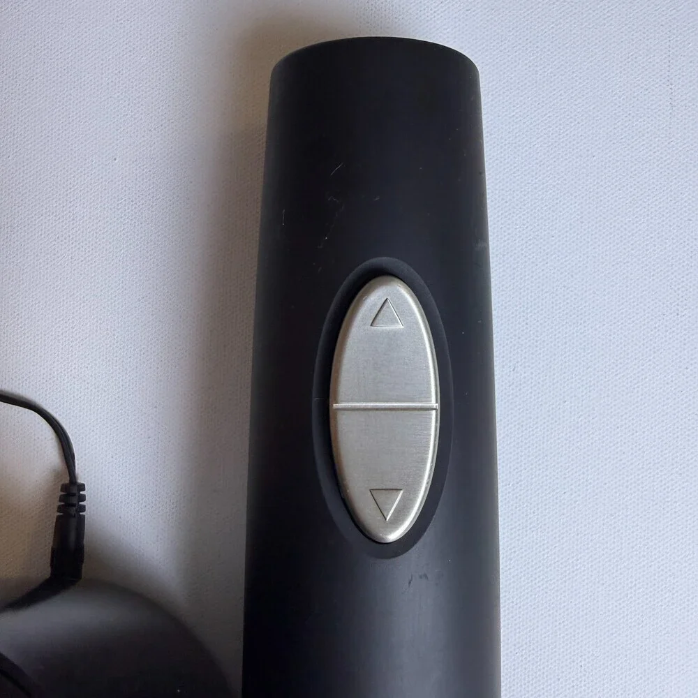 Cuisinart Cordless Electric Wine Opener with Foil Cutter & Charging Base CWO-48